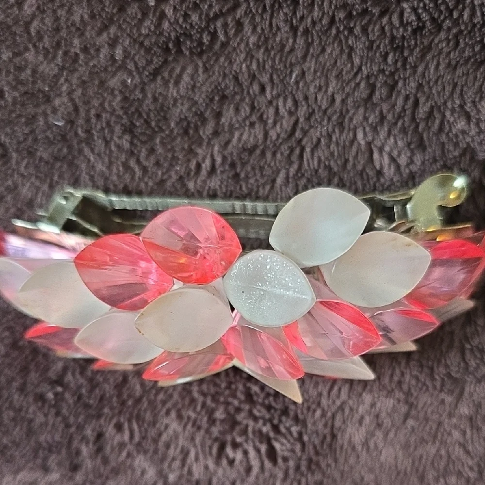 Vintage Floral Lucite/acrylic Hair Barrette — Pink & Iridescent